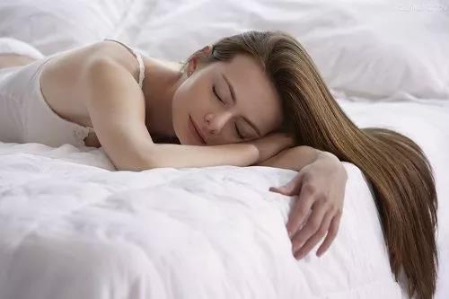 用音樂(lè)療法解除睡眠不足導(dǎo)致的免疫力降低